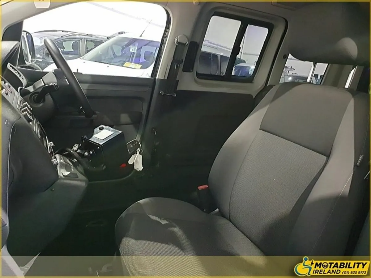 Volkswagen Caddy Upfront Drive From Wheelchair - Image 4