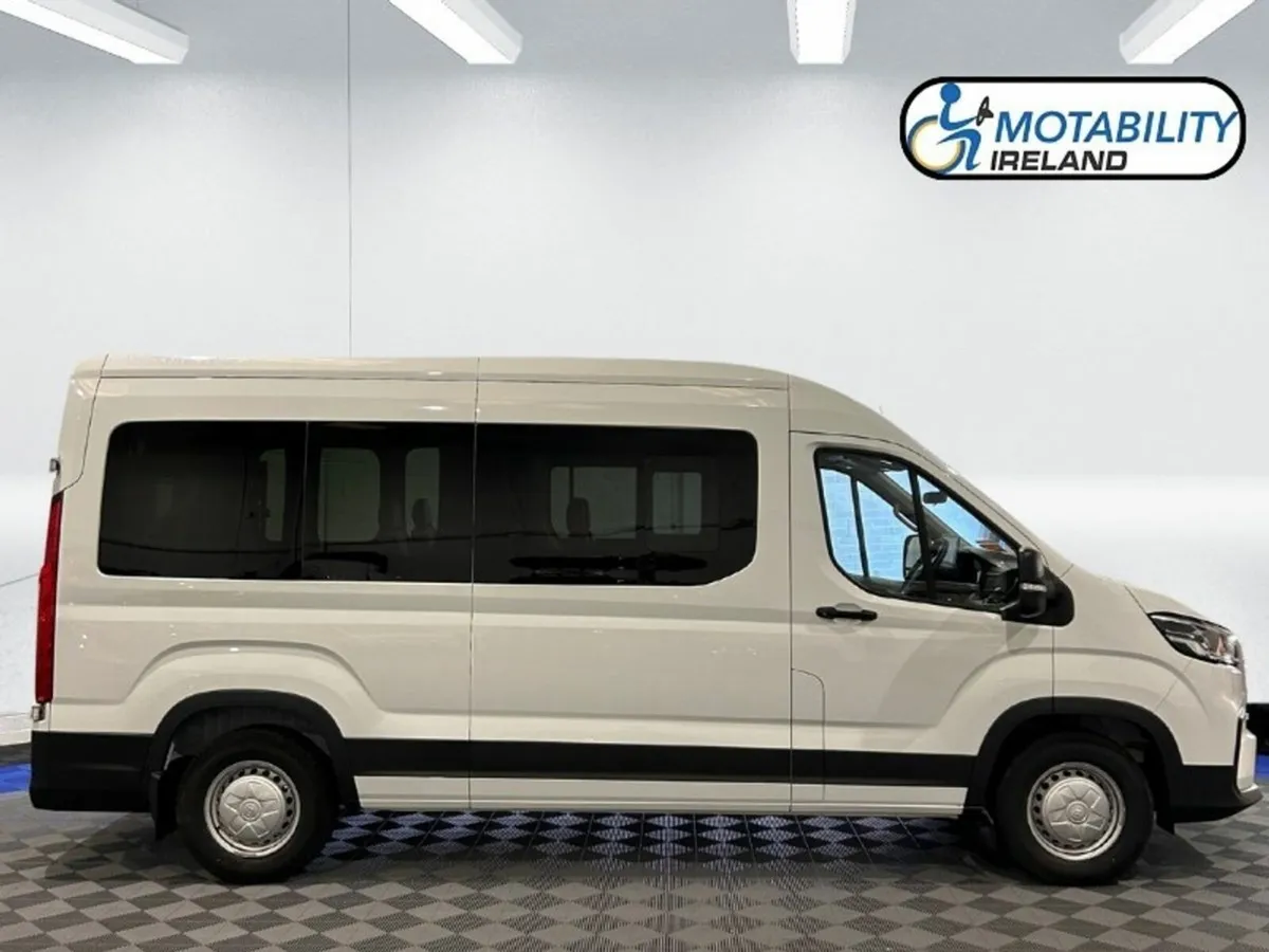 Maxus DELIVER 9 Wheelchair Accessible MiniBus - Image 3