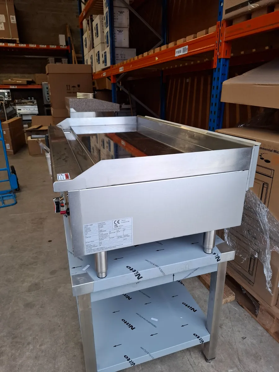 1200mm Griddle with Chrome Plate Nat/LPG Gas - Image 3