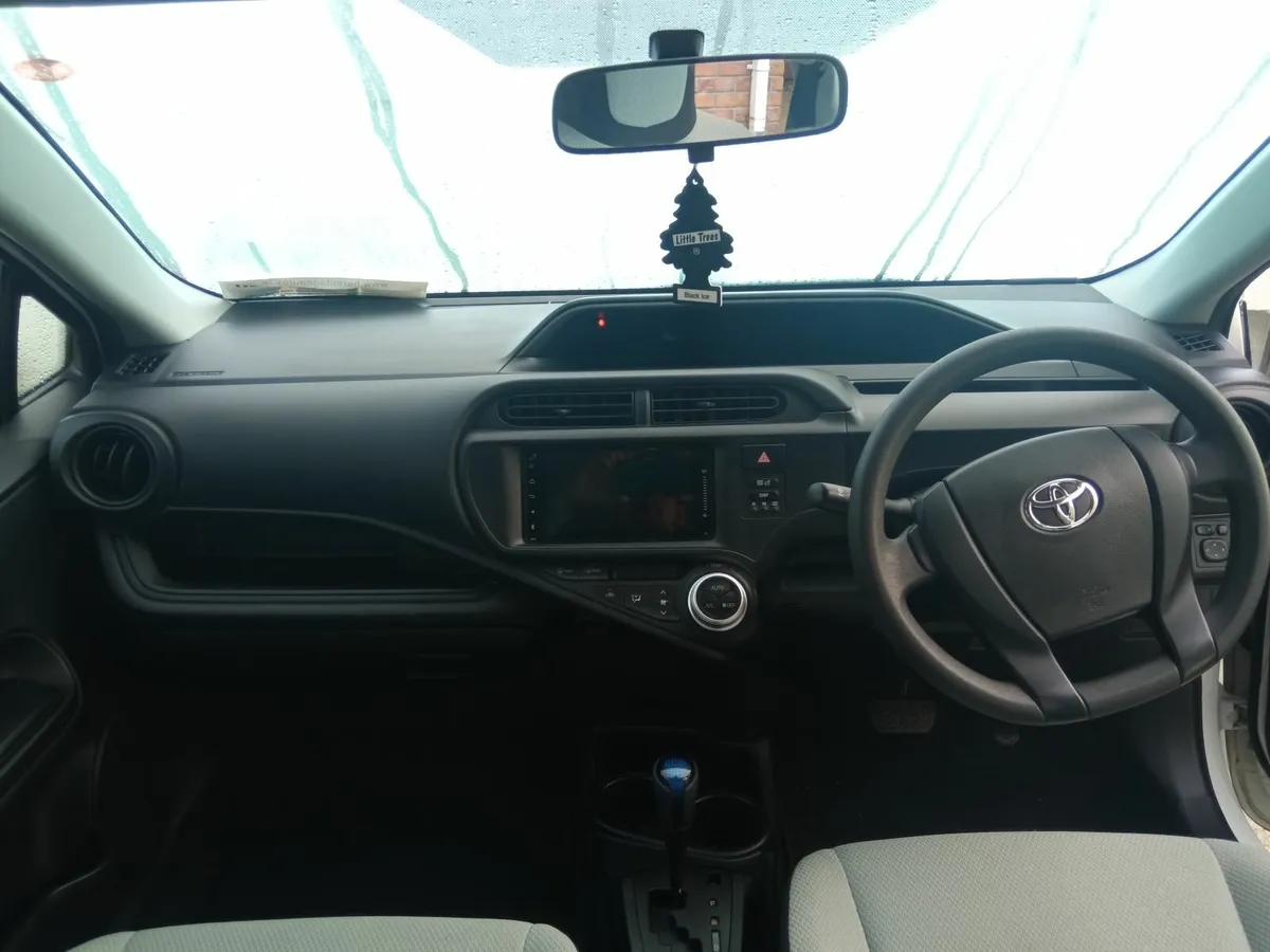 Toyota Aqua 2017 - Image 4