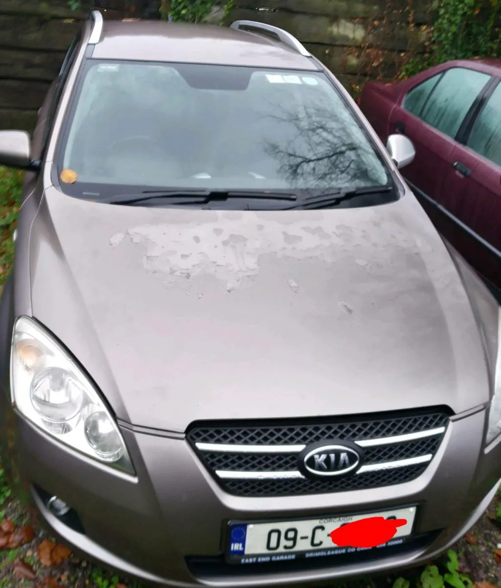 Kia & Mercedes Breaking - Image 1