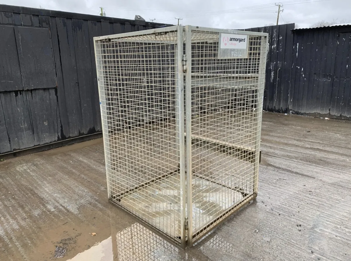 Foldable Storage Cage - Image 1