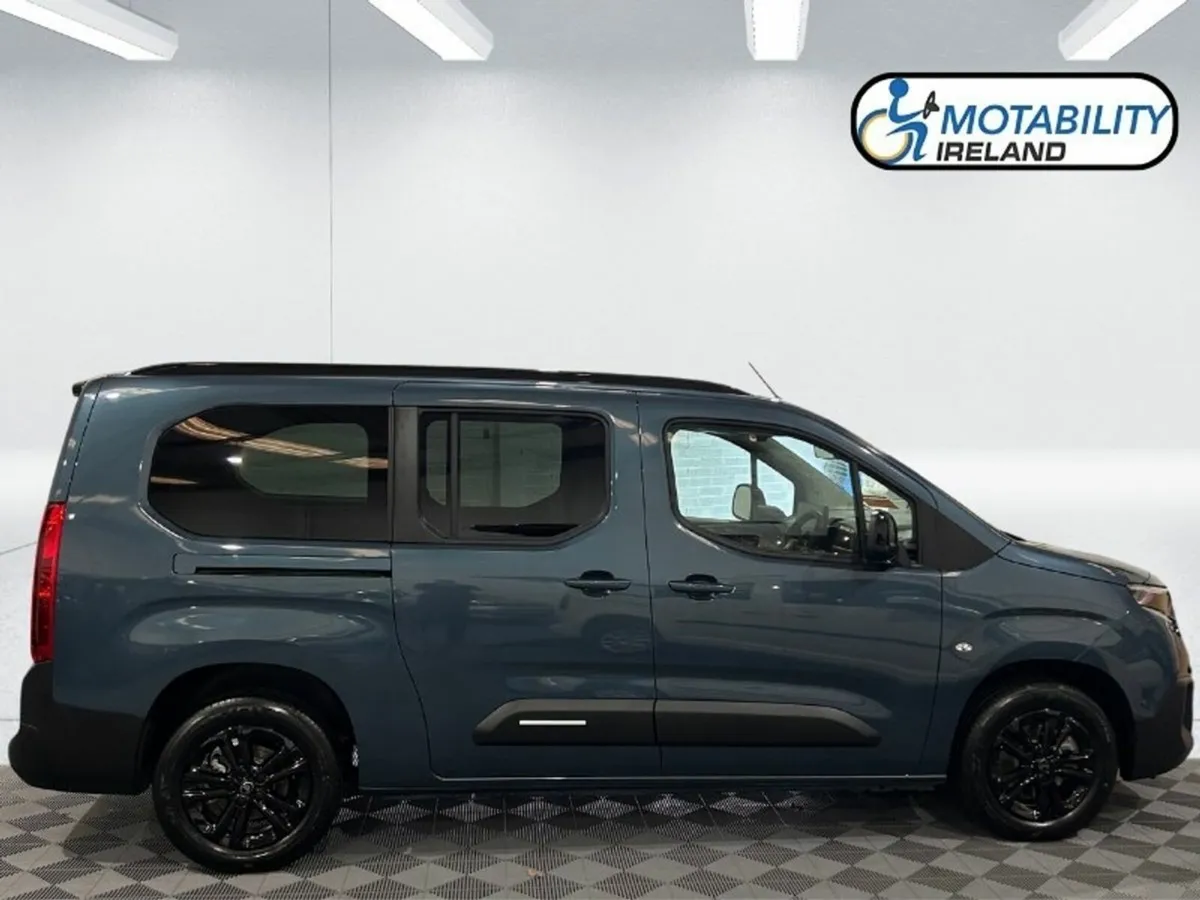 Citroen Berlingo E-Berlingo Wheelchair Accessible - Image 3