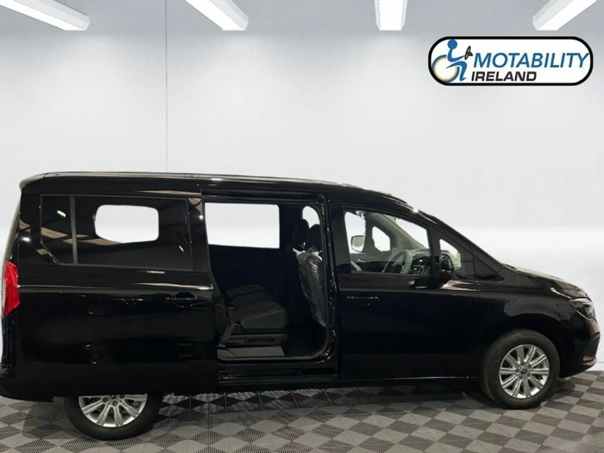 Mercedes-Benz T-Class Wheelchair Accessible Taxi - Image 4