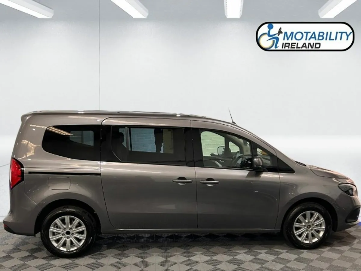 Mercedes-Benz T-Class Wheelchair Accessible Taxi - Image 3