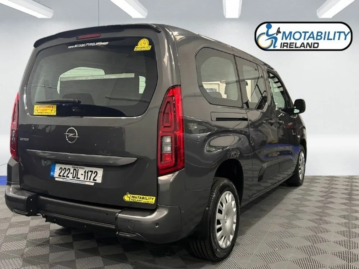 Opel Combo Wheelchair Accessible - Image 2