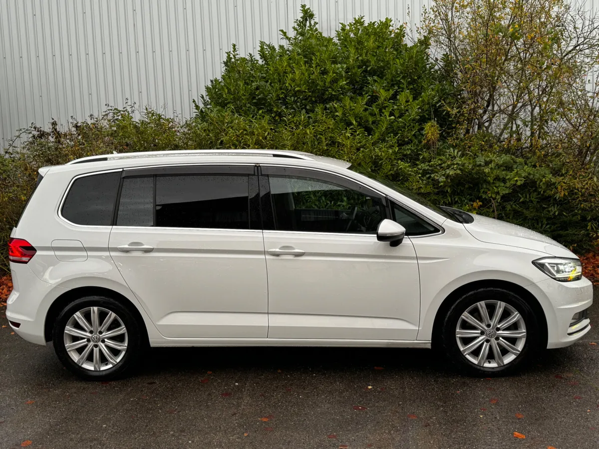 Volkswagen Touran HIGHLINE 1.4 DSG 7 Seater Auto - Image 2