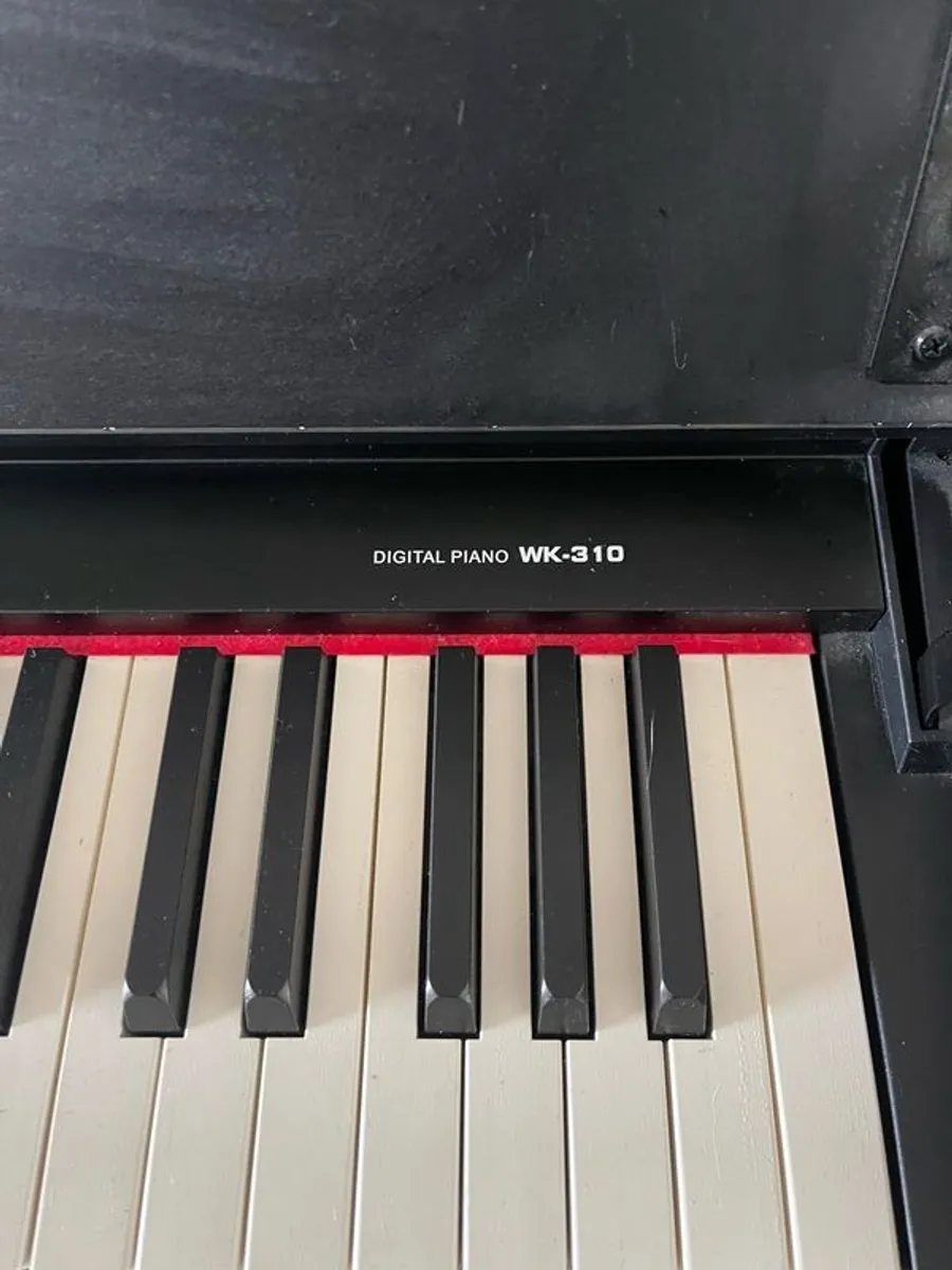 Nux WK310 digital piano with stool - Image 3