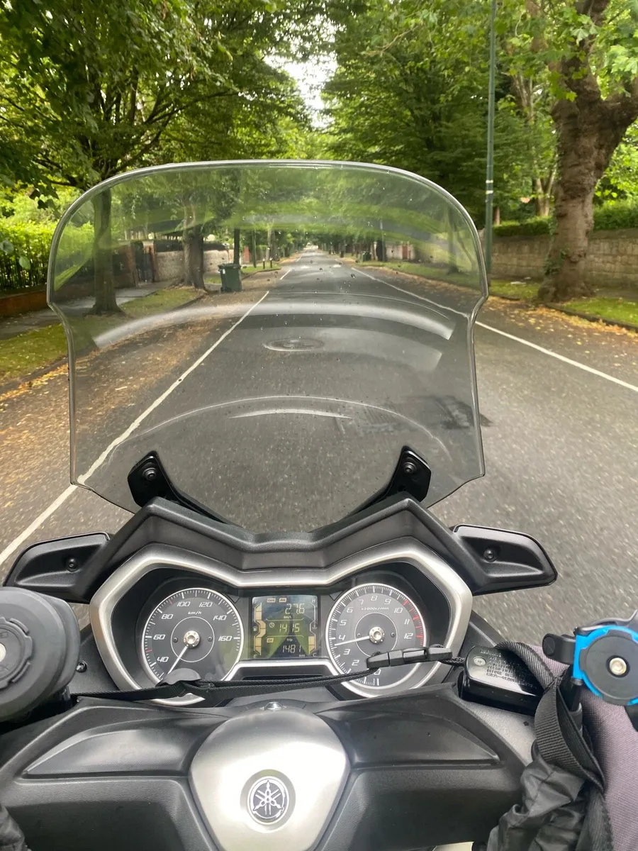 Yamaha Xmax 125cc - Image 4