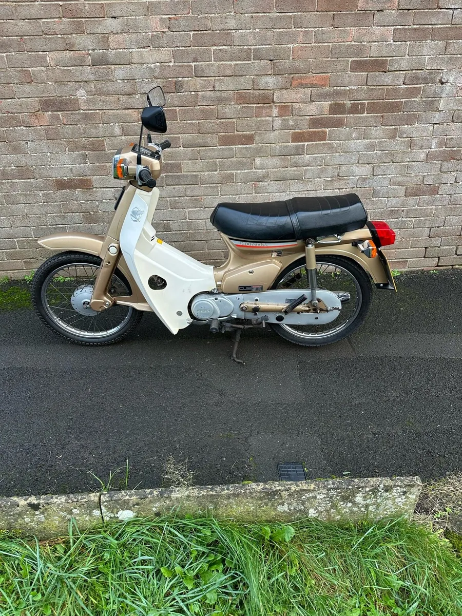1985 Honda C90 Cub (Bronze) - Image 2