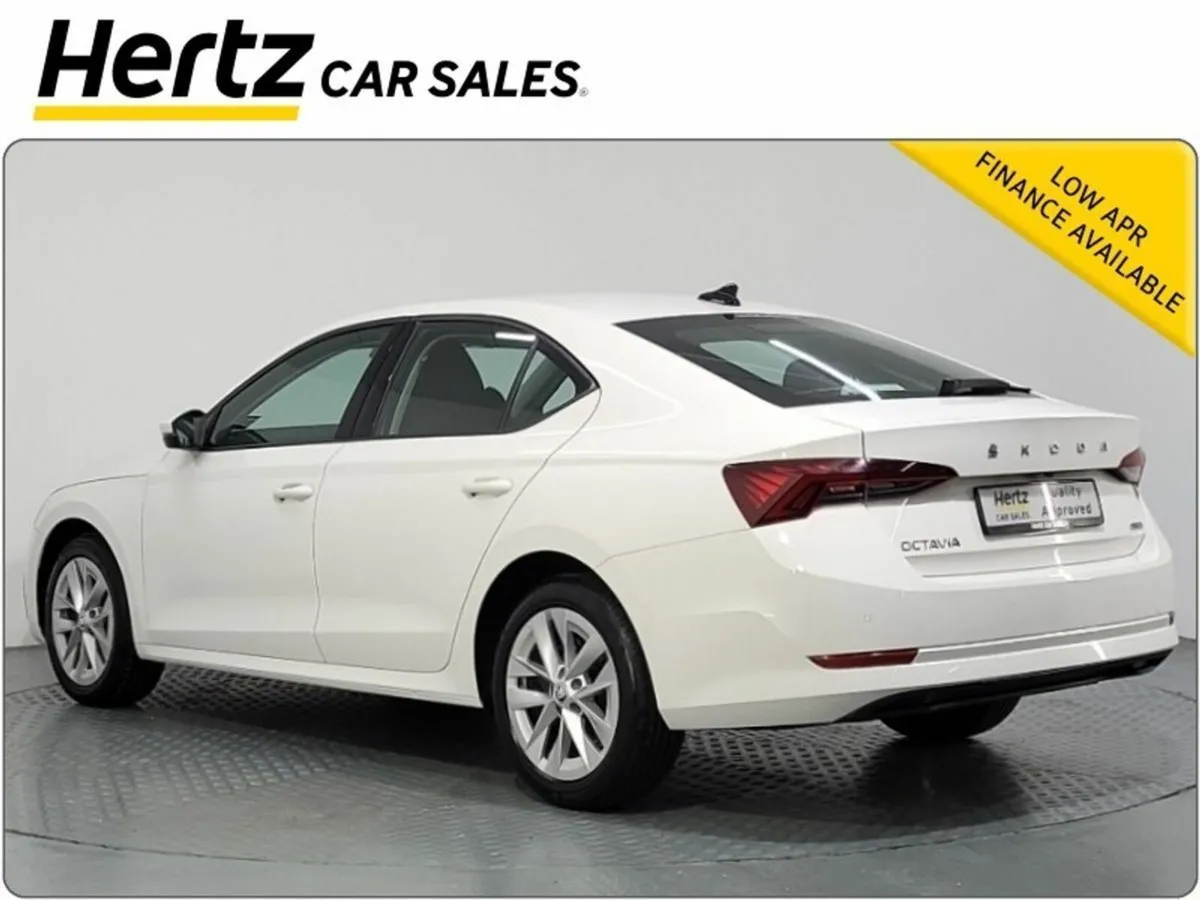 Skoda Octavia Ambition 110BHP Petrol Automatic - Image 4