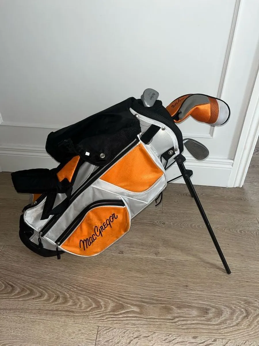 Macgregor junior golf set - Image 1