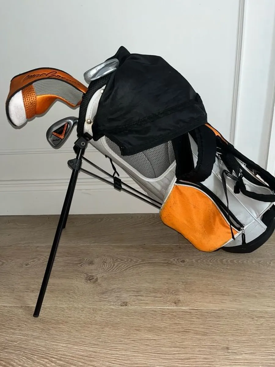 Macgregor junior golf set - Image 3