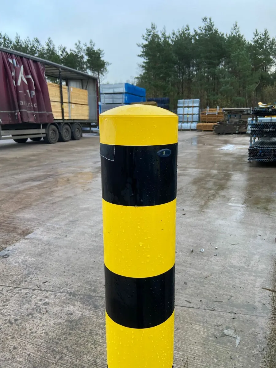 BOLLARDS x 1500mm high - Image 2