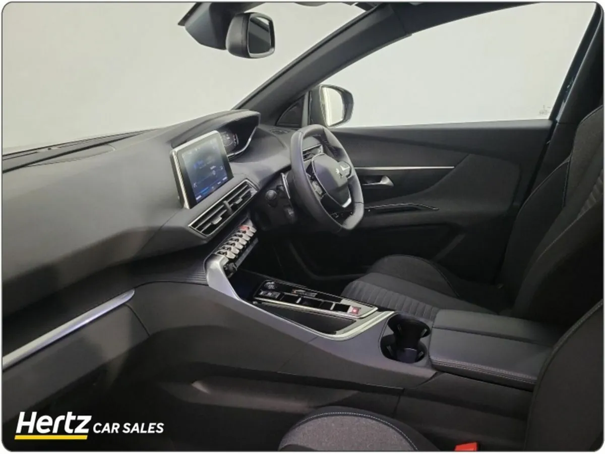 Peugeot 3008 ACTIVE 130bhp 1.2 Petrol Automatic - Image 4