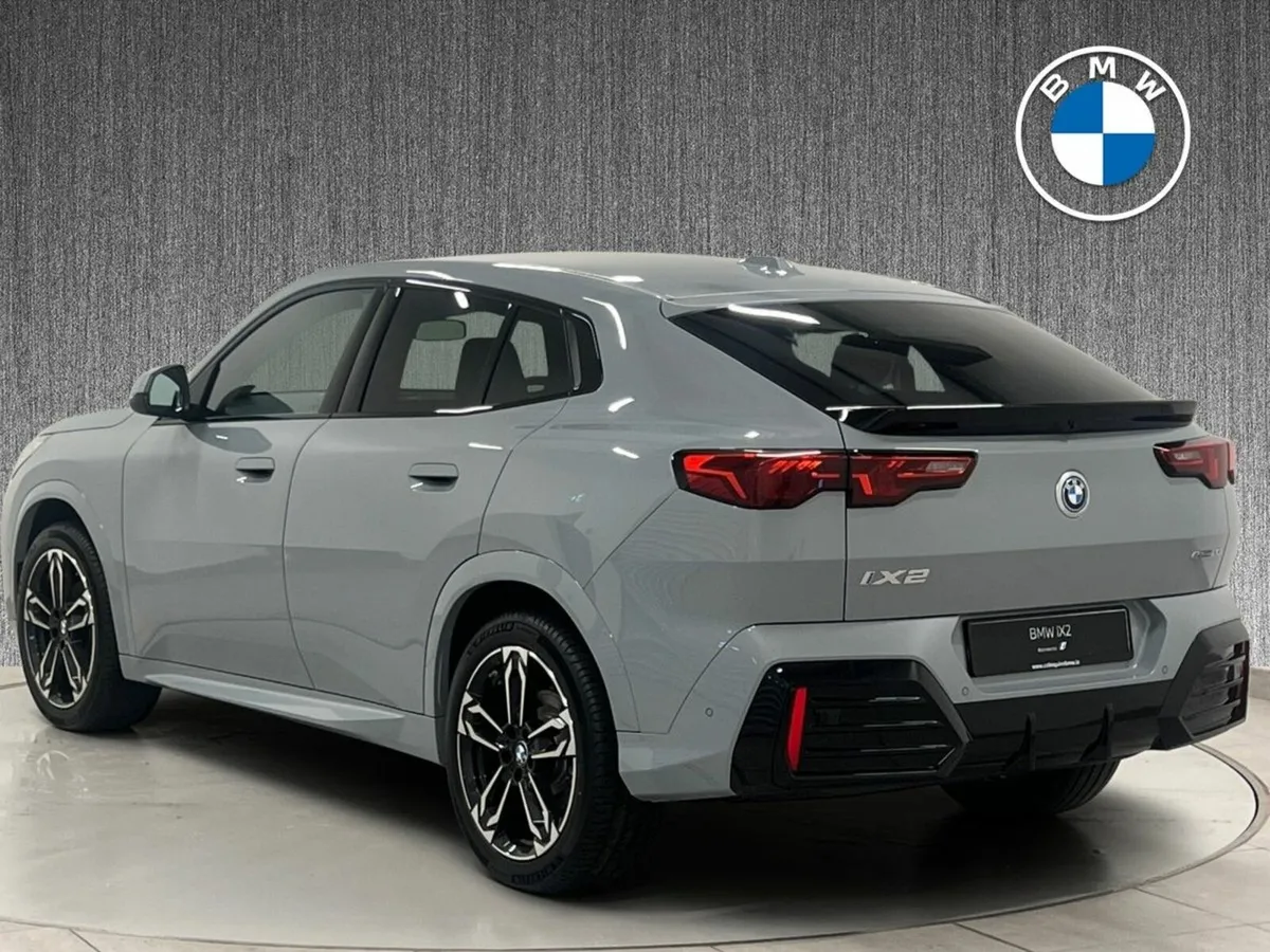 BMW iX2 eDrive20 M Sport 5DR AUTO - Image 3
