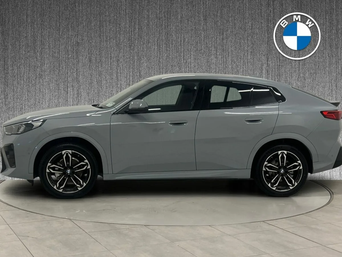 BMW iX2 eDrive20 M Sport 5DR AUTO - Image 4