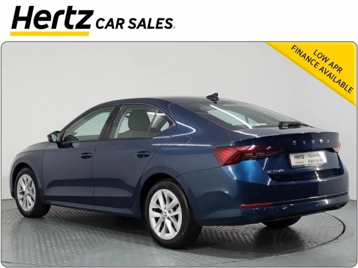 Skoda Octavia Ambition 110BHP Petrol Manual - Image 4