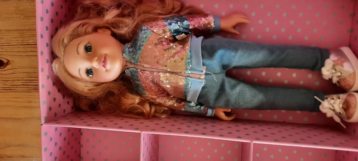 Designafriend bundle- bedroom and doll and accesso - Image 2