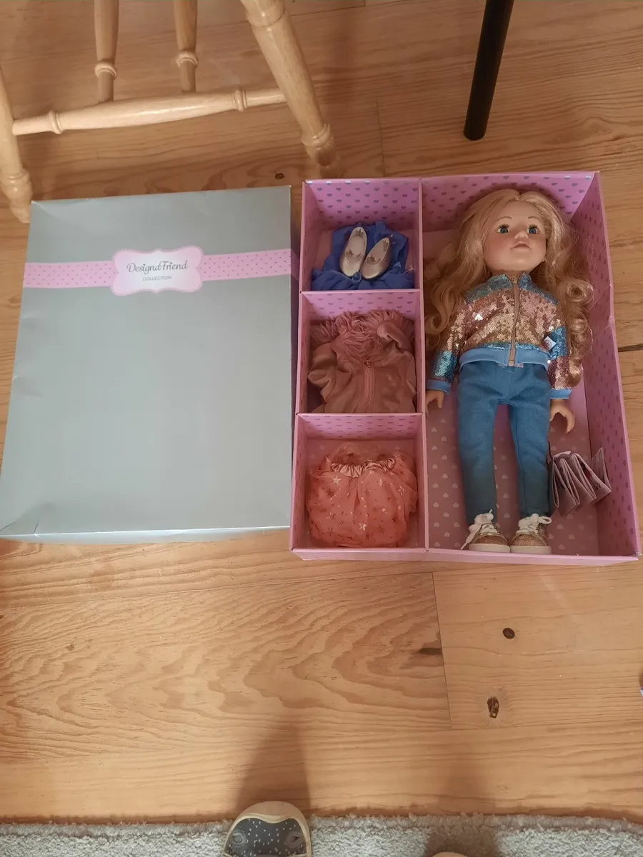 Designafriend bundle- bedroom and doll and accesso - Image 4