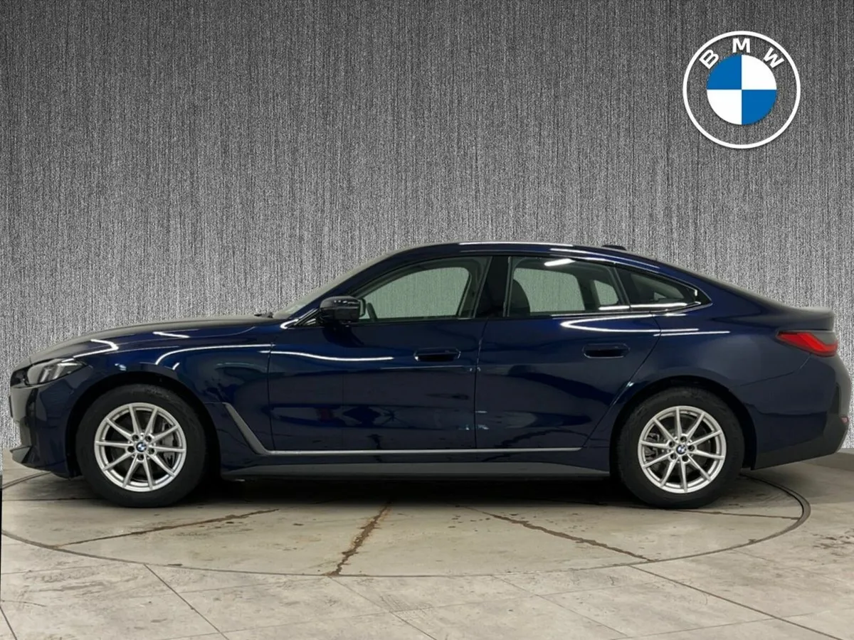 BMW i4 eDrive35 Sport LCI COMFORT PACK - Image 3