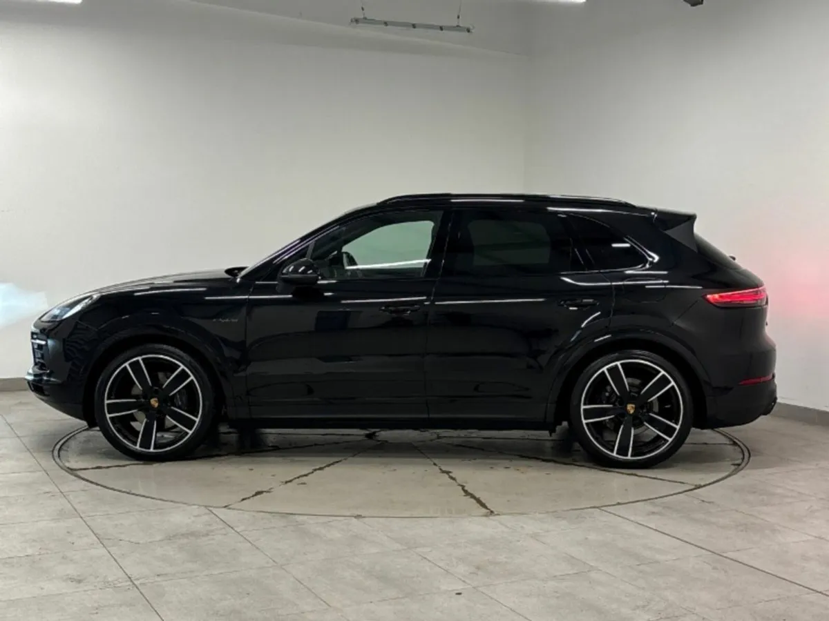 Porsche Cayenne E-HYBRID 3.0 V6 4WD - Image 3