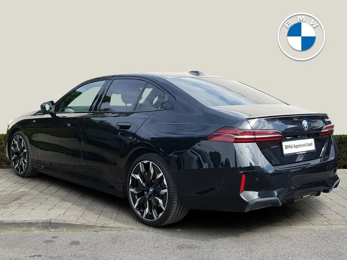 BMW 5-Series 530e M Sport Pro - Image 2