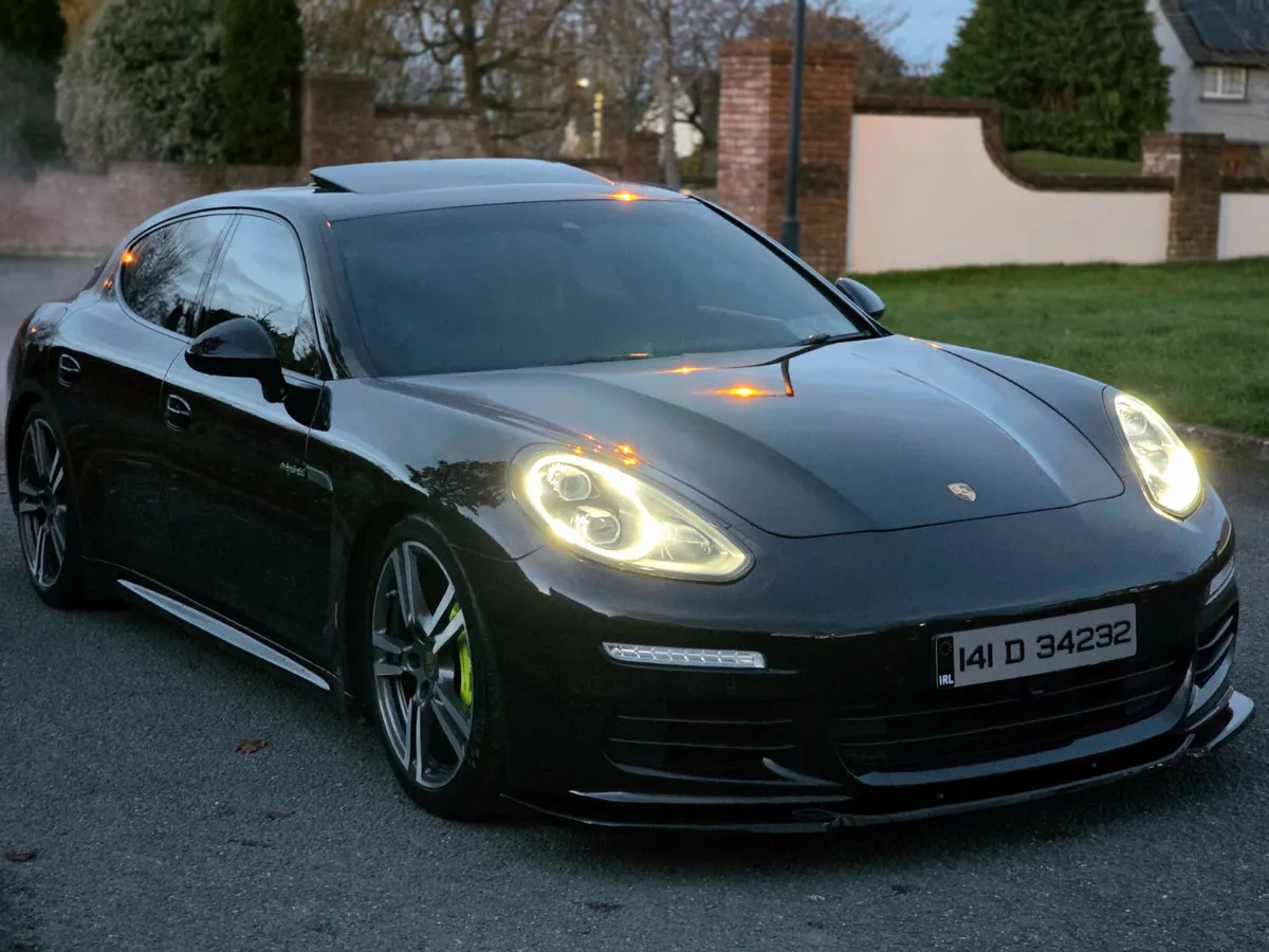 141 PORSCHE PANAMERA S TOP SPEC! - Image 1