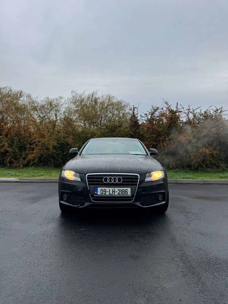 Audi A4 - Image 2