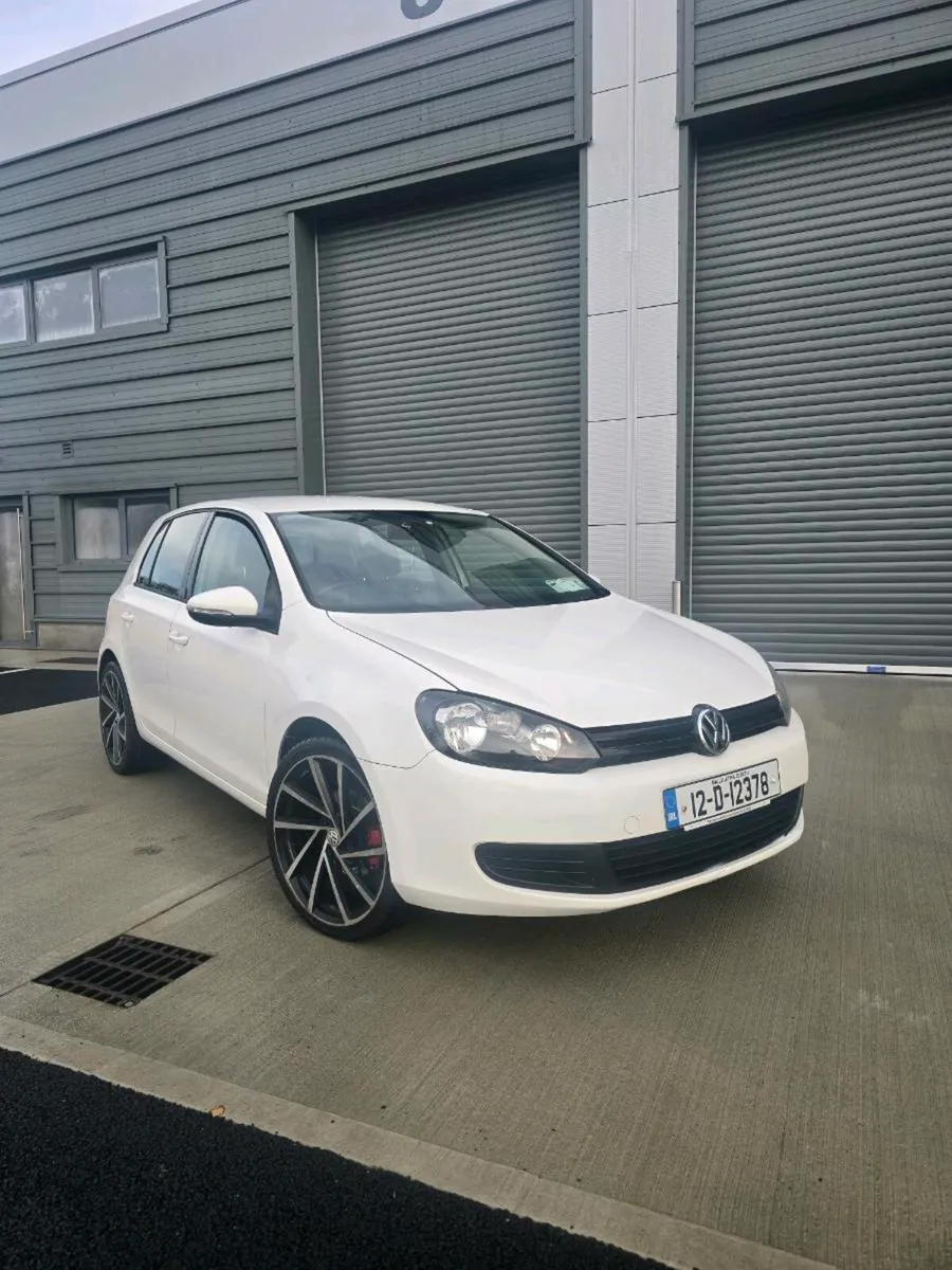 Volkswagen Golf - Image 1