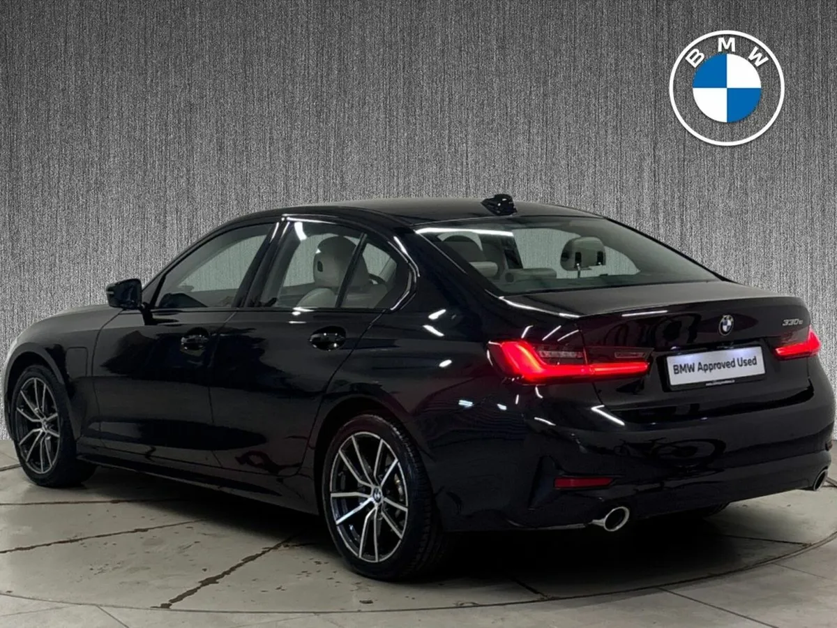 BMW 3-Series 330e Sport Pro Auto PHEV - Image 3