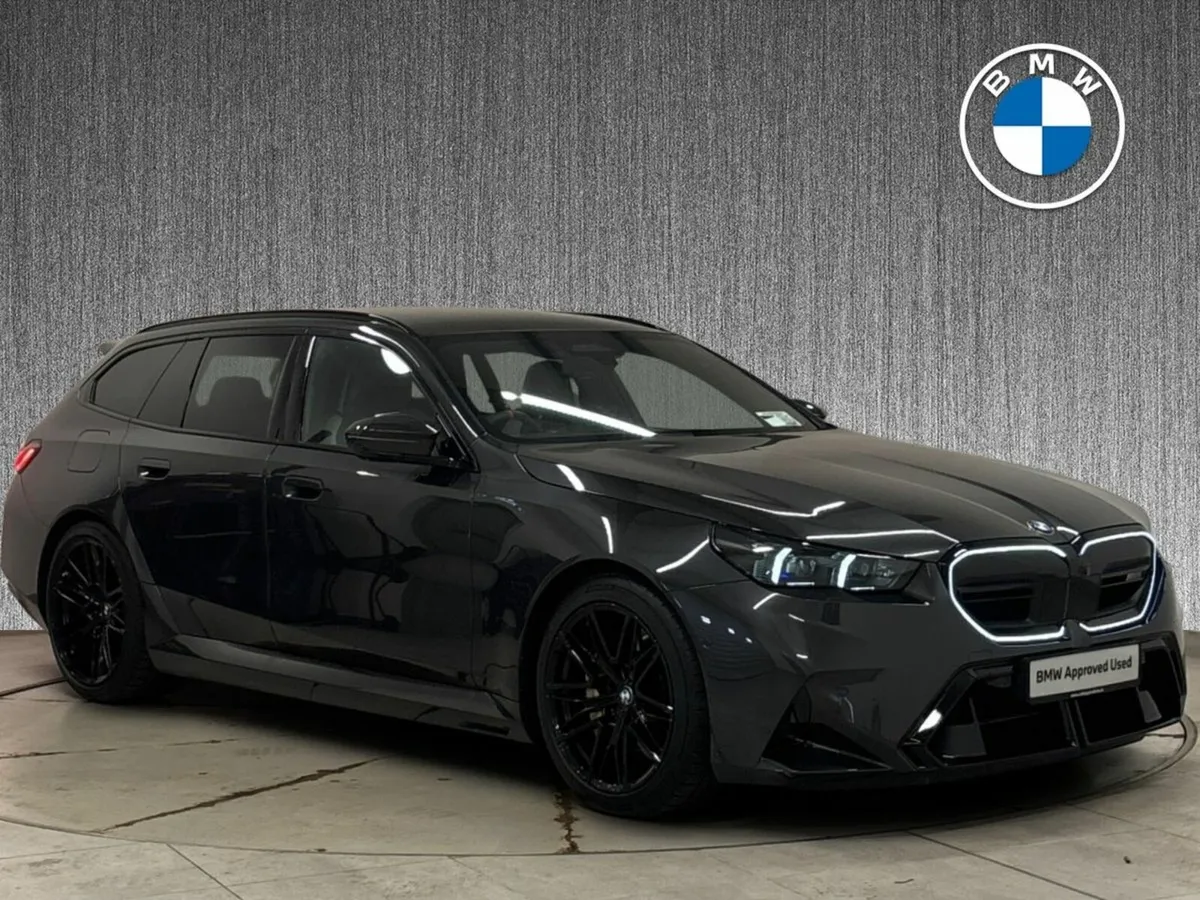 BMW M5 4.4 Touring - Image 1