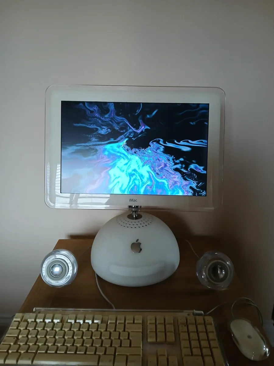 Apple IMac G4 - Image 2