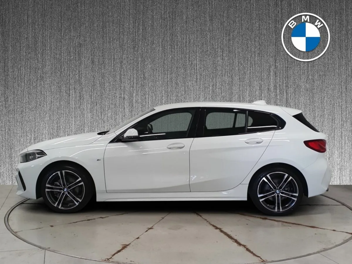 BMW 1-Series 118i M Sport AUTO 5DR - Image 4