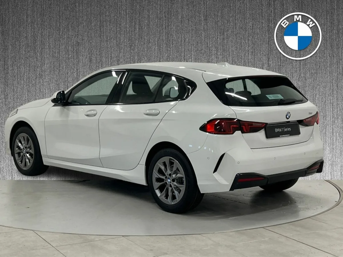 BMW 1-Series 120 Sport AUTO 5DR - Image 3