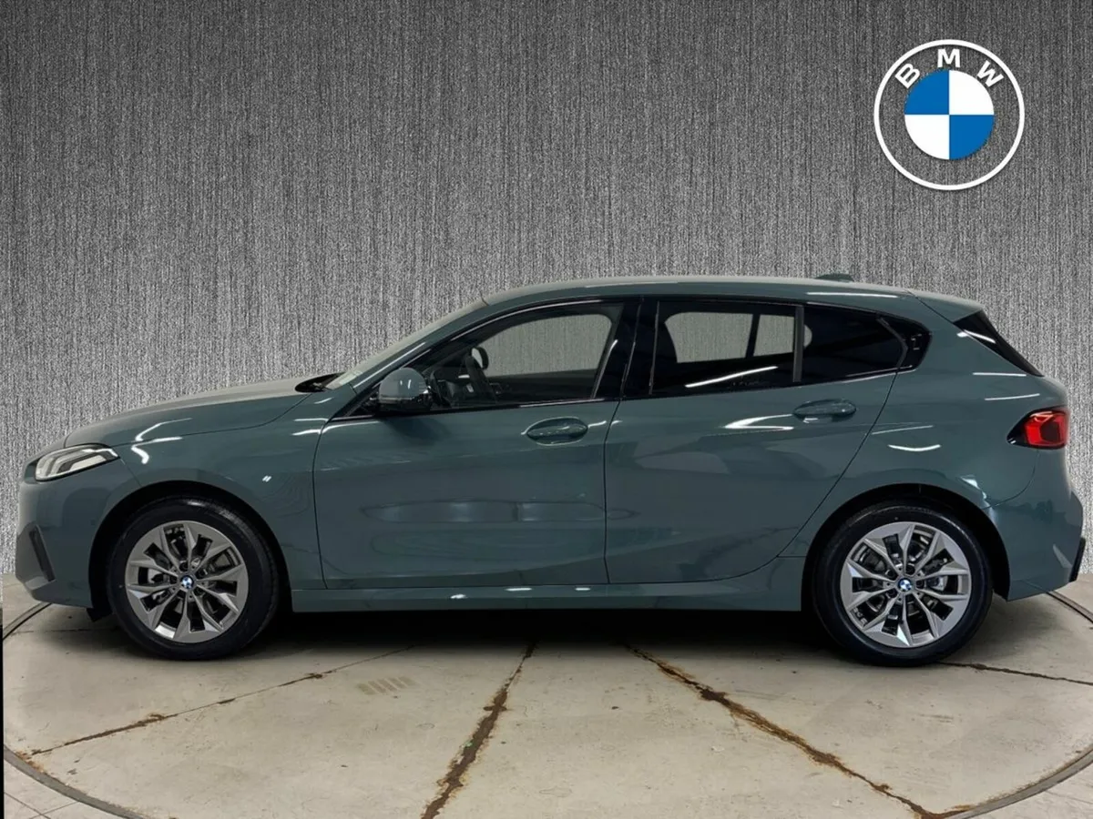 BMW 1-Series 120 Sport AUTO 5DR - Image 3