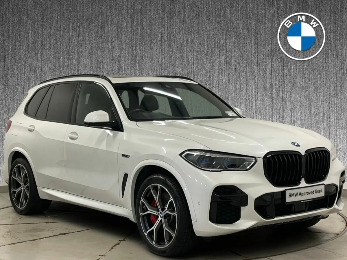 BMW X5 xDrive45e PHEV M Sport / Pro Pack / Pan Roo - Image 1