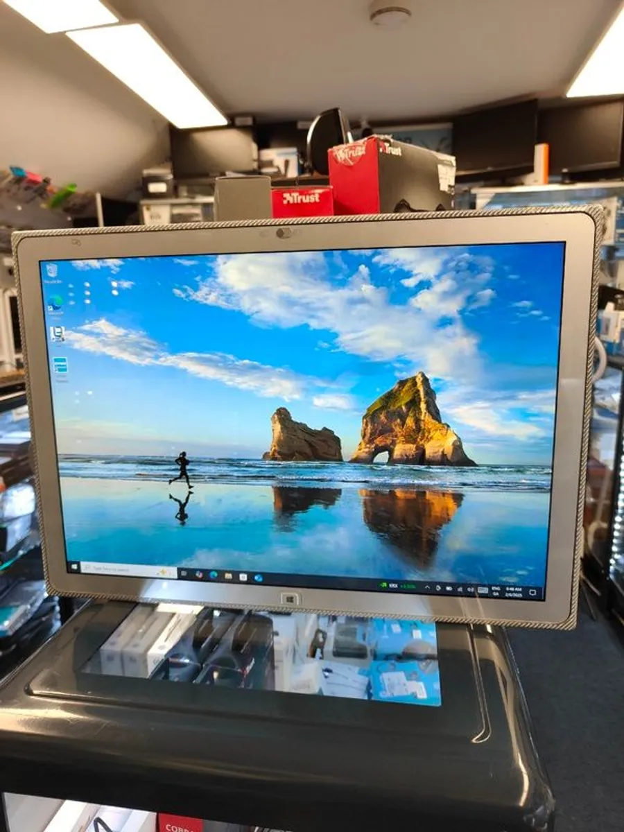 4k Panasonic Toughbook Fz-y1 20" Core I5 Ghz -  512gb Ssd - 8gb Ram Win10 Pro (touch) - Image 1