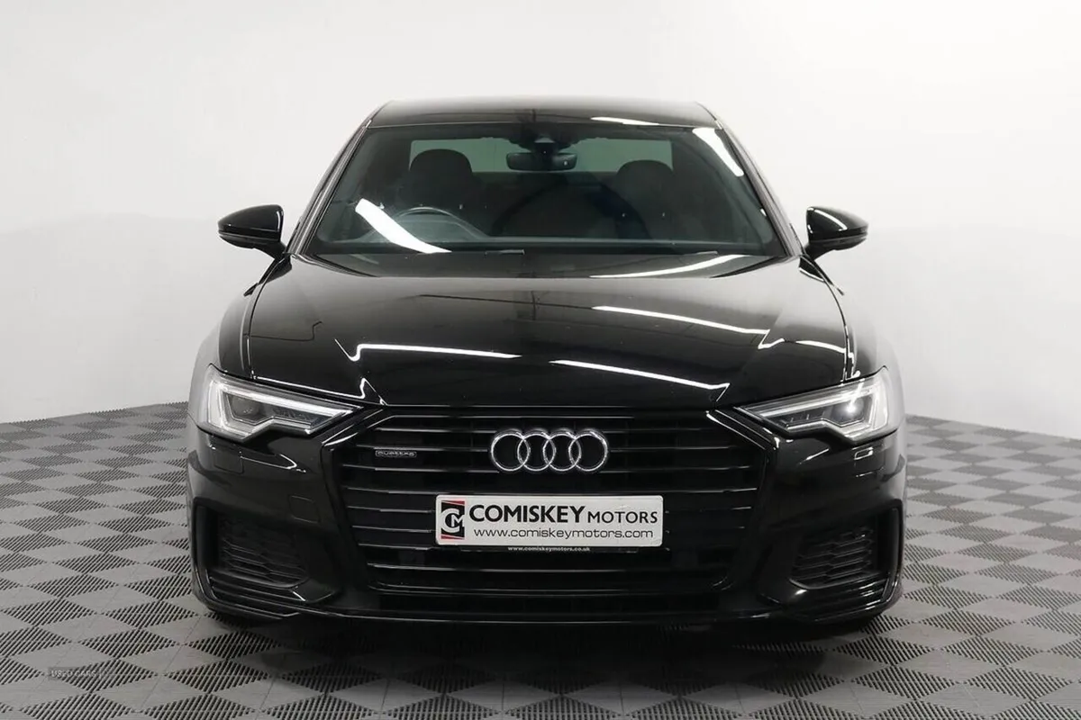 Audi A6 Saloon TDI Black Edition - Image 2