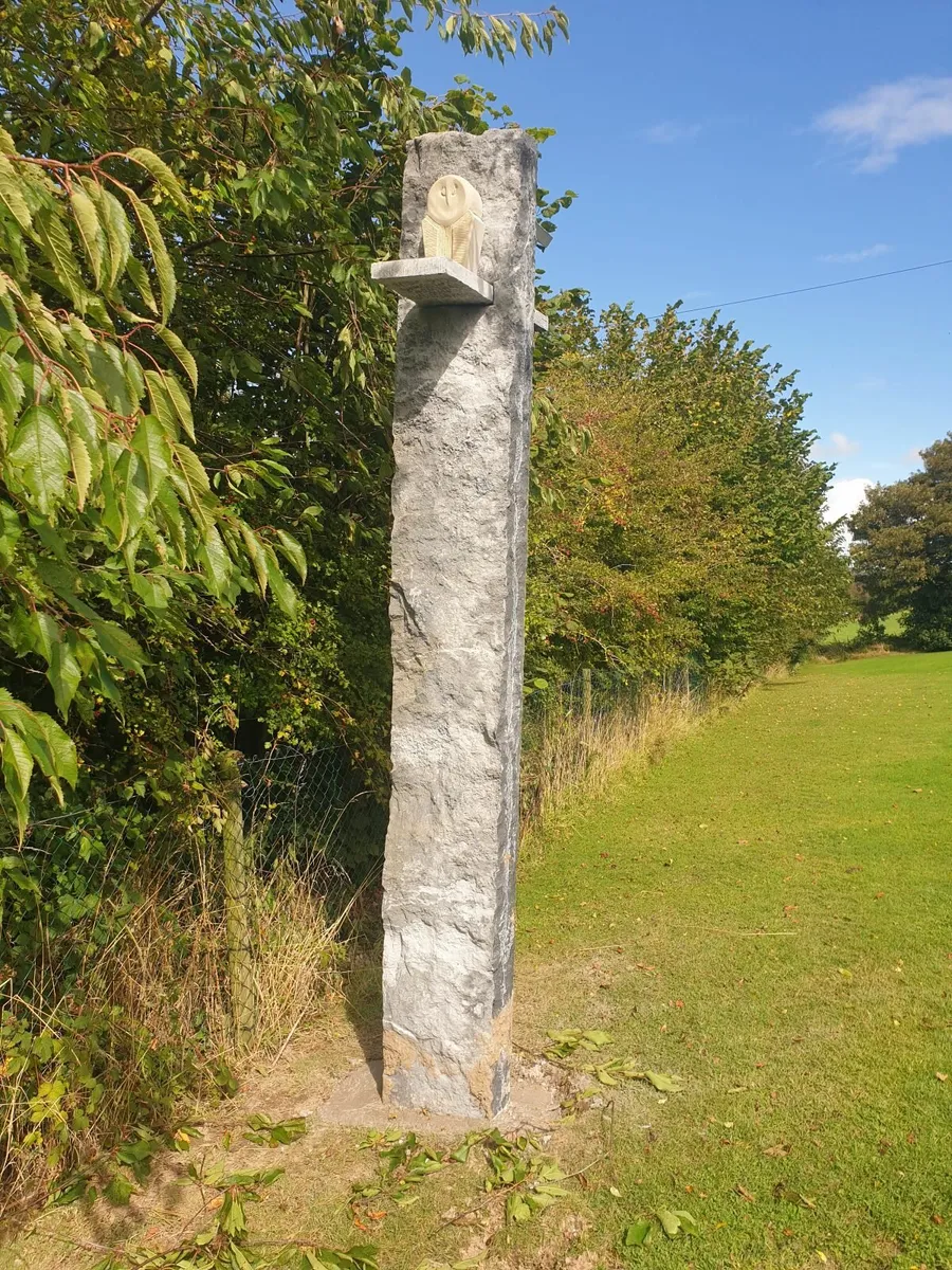 Kilkenny limestone bird house - Image 2