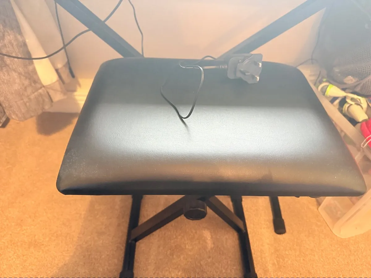 Piano Keyboard - Image 2