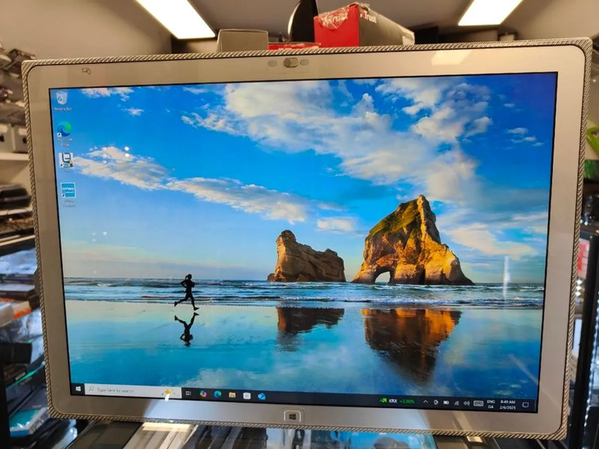 4k Panasonic Toughbook Fz-y1 20" Core I5 Ghz -  512gb Ssd - 8gb Ram Win10 Pro (touch) - Image 2