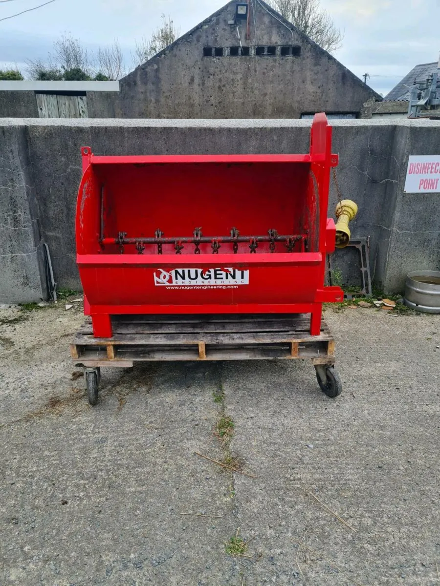Mini muck spreader - Image 1