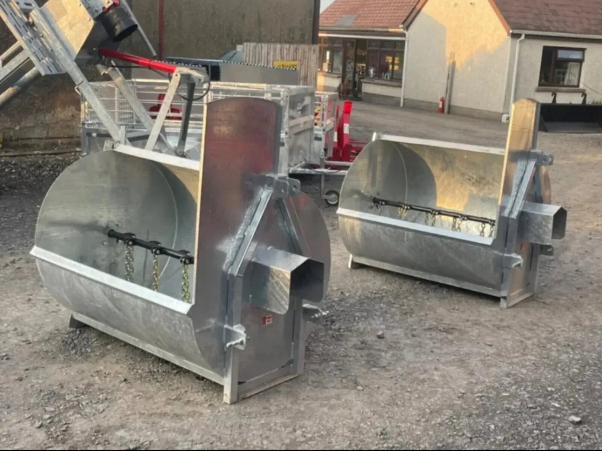 MINI MUCK SPREADER 1.25CU SWEENEY NEW - Image 2