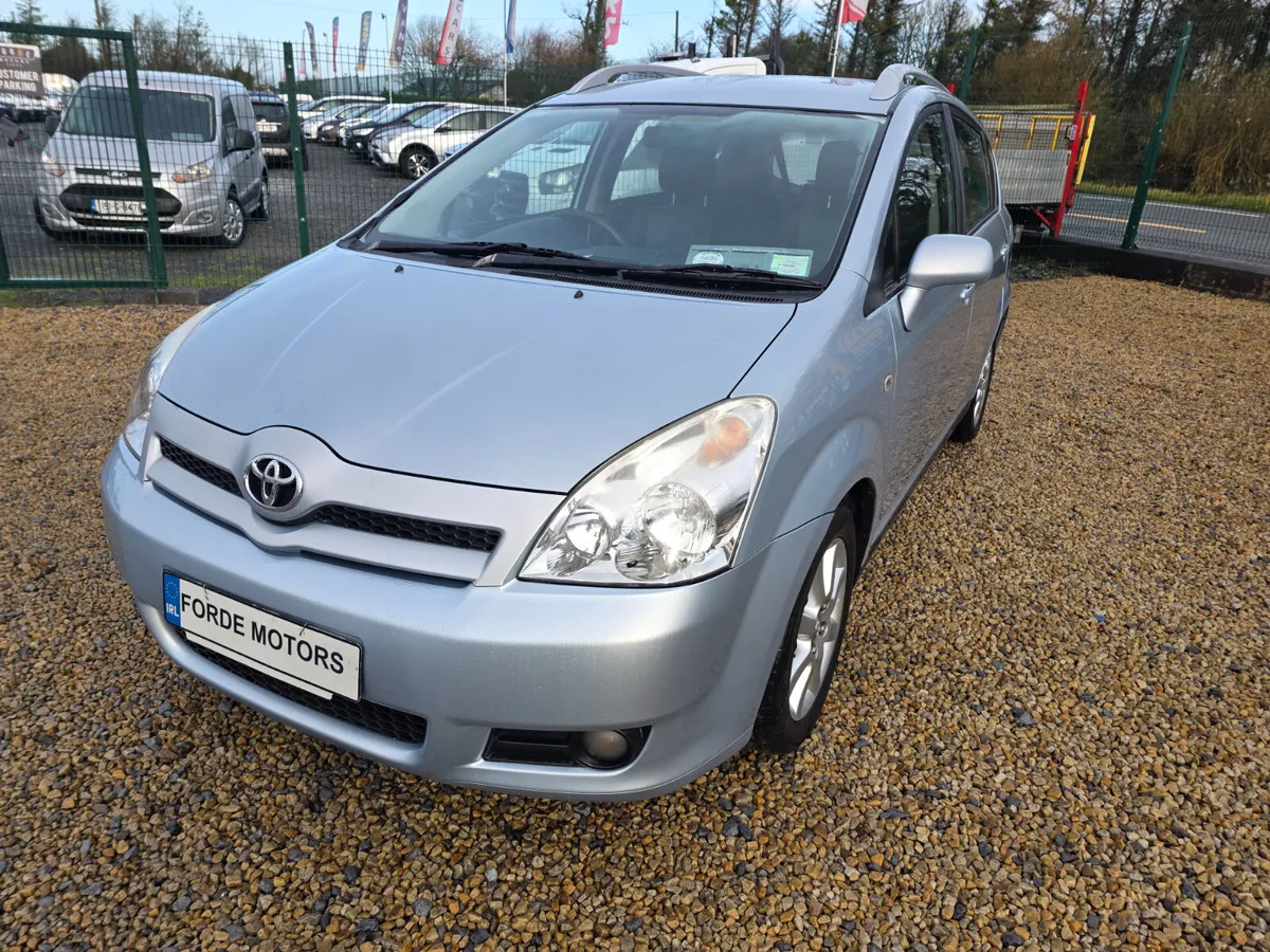 Toyota Corolla  Verso 7 seater 2007 - Image 2