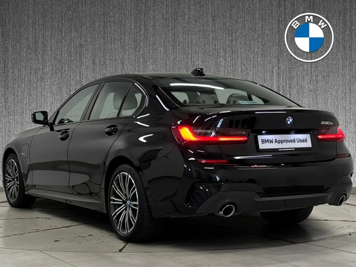 BMW 3-Series 330e M Sport Auto - Image 3