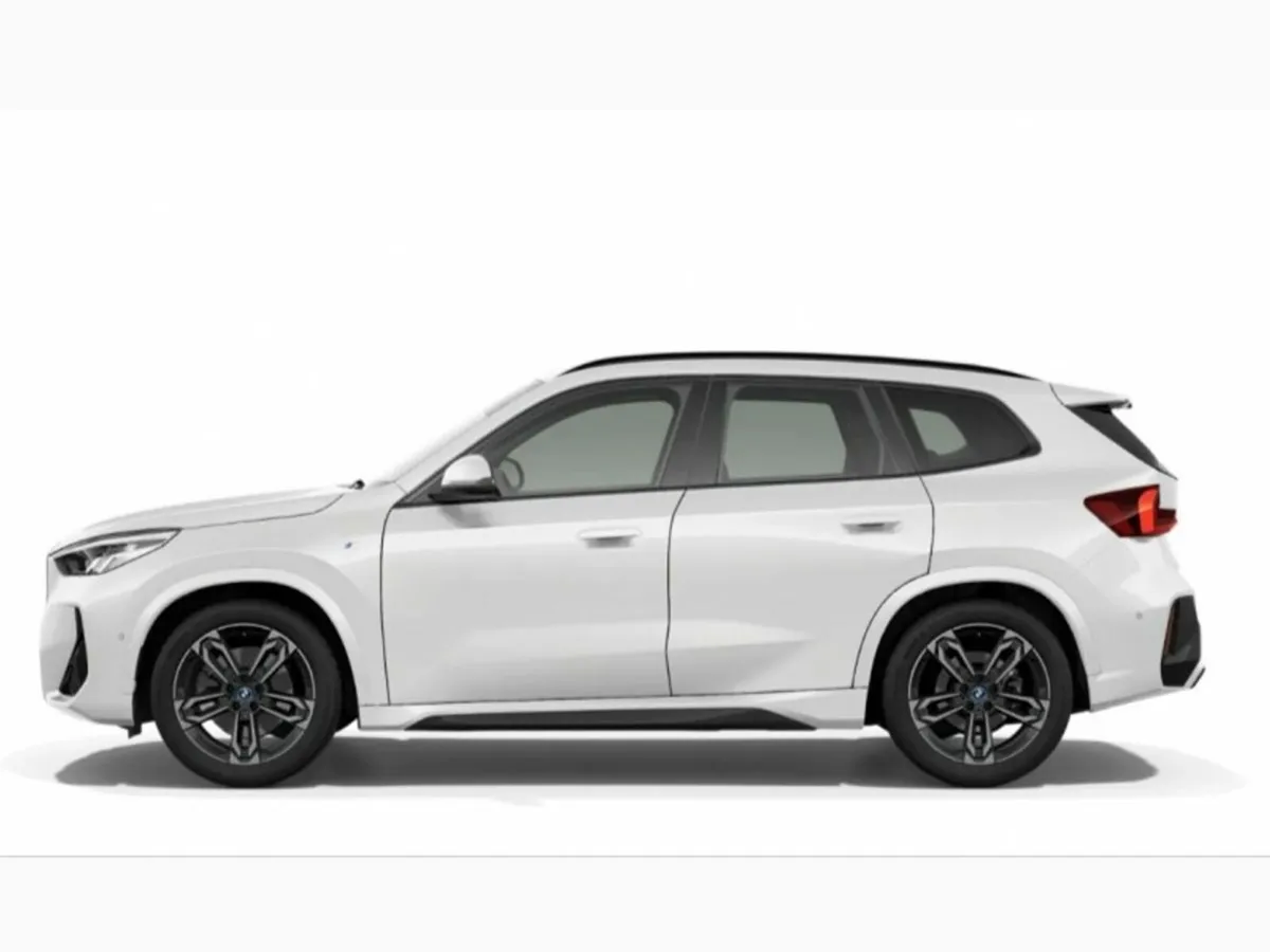 BMW iX1 eDrive20 5DR M Sport - Image 3
