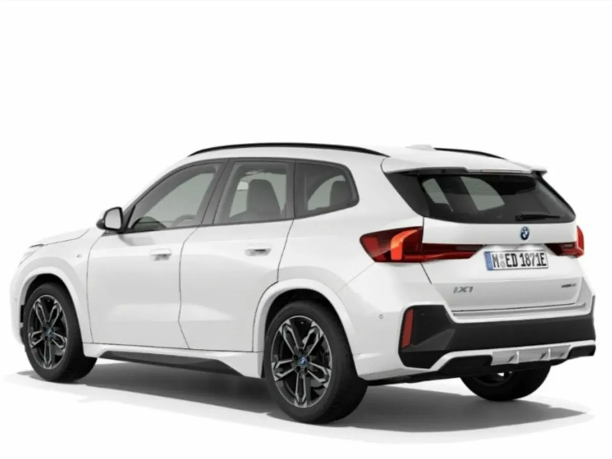 BMW iX1 eDrive20 5DR M Sport - Image 4