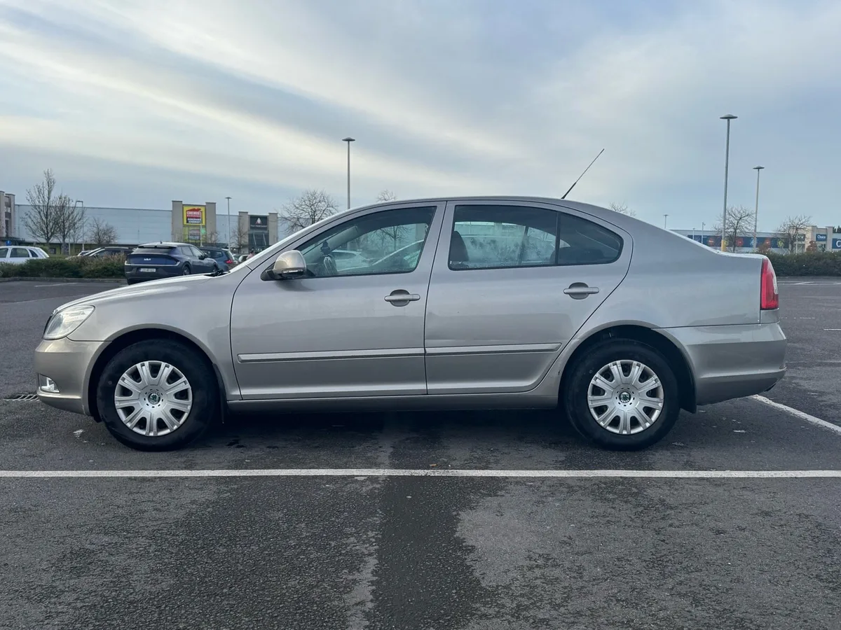 Skoda Octavia 1.2 Petrol *NCT 8/26 *TAXED&SERVICED - Image 2