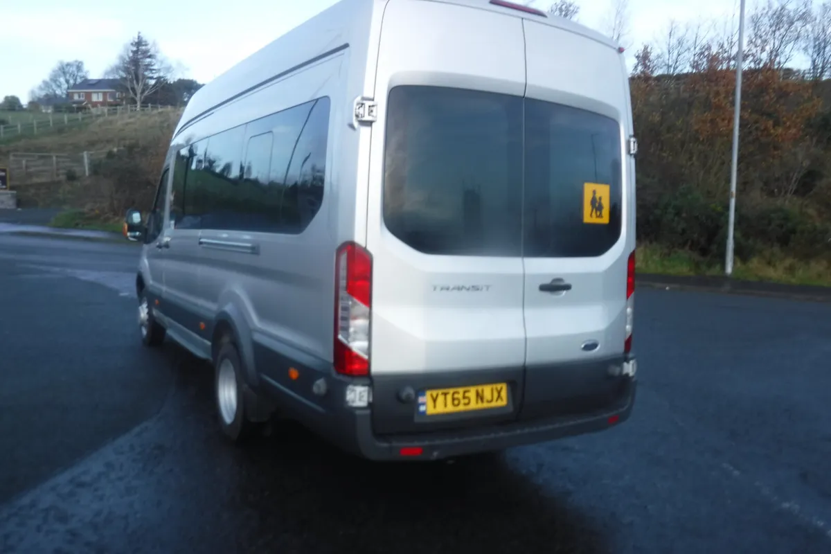 Ford Transit 2015 17 seat minibus 71161 miles. Exc - Image 4